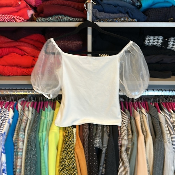 Express white sweetheart neckline top size XS - Picture 3 of 3